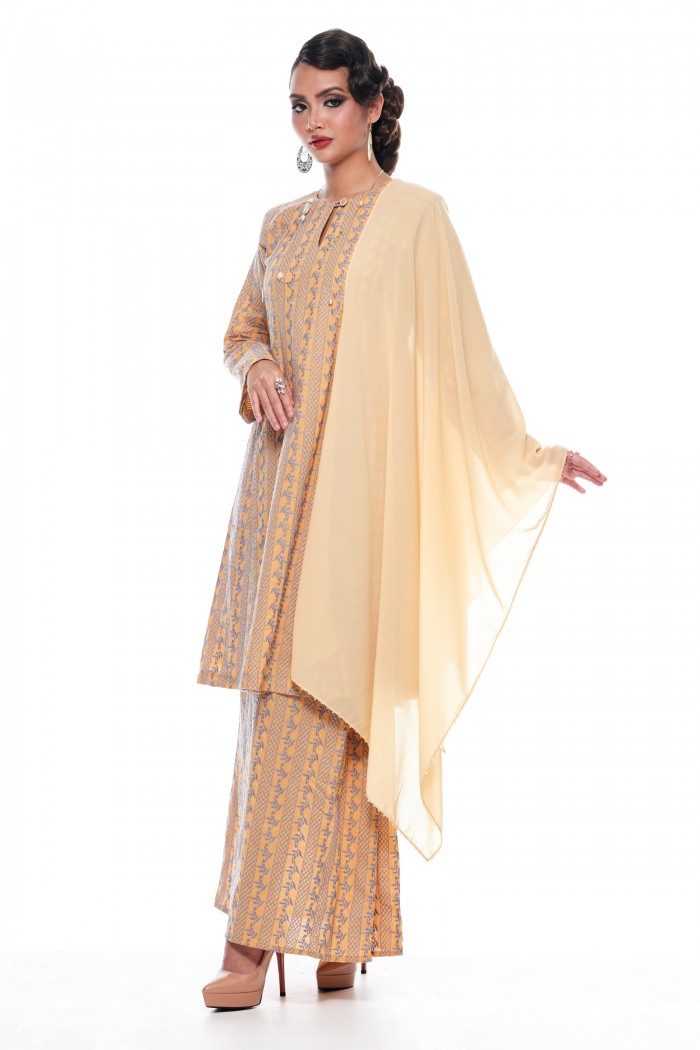 Jelita - Exclusive Long Beaded Shawl (Champagne)