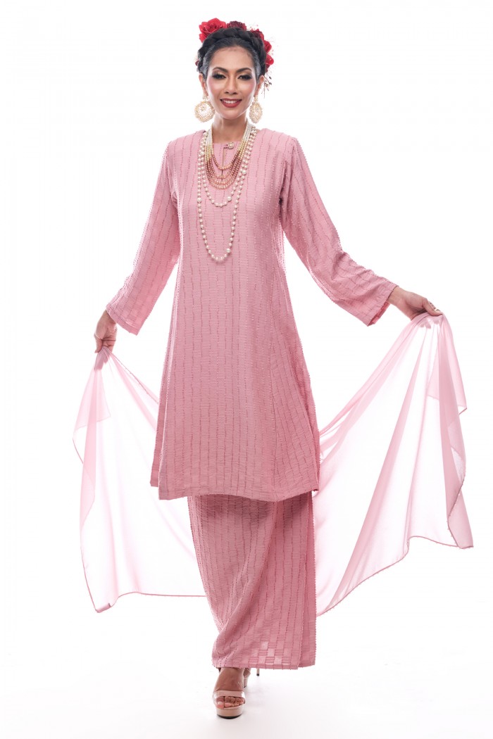 Jelita - Exclusive Long Beaded Shawl (Rose Pink)